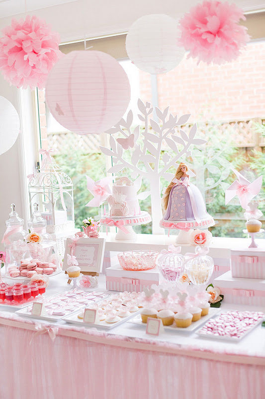 barbie_princess_fairy_enchanted_garden_party_birthday_girl_pink_cake.jpg