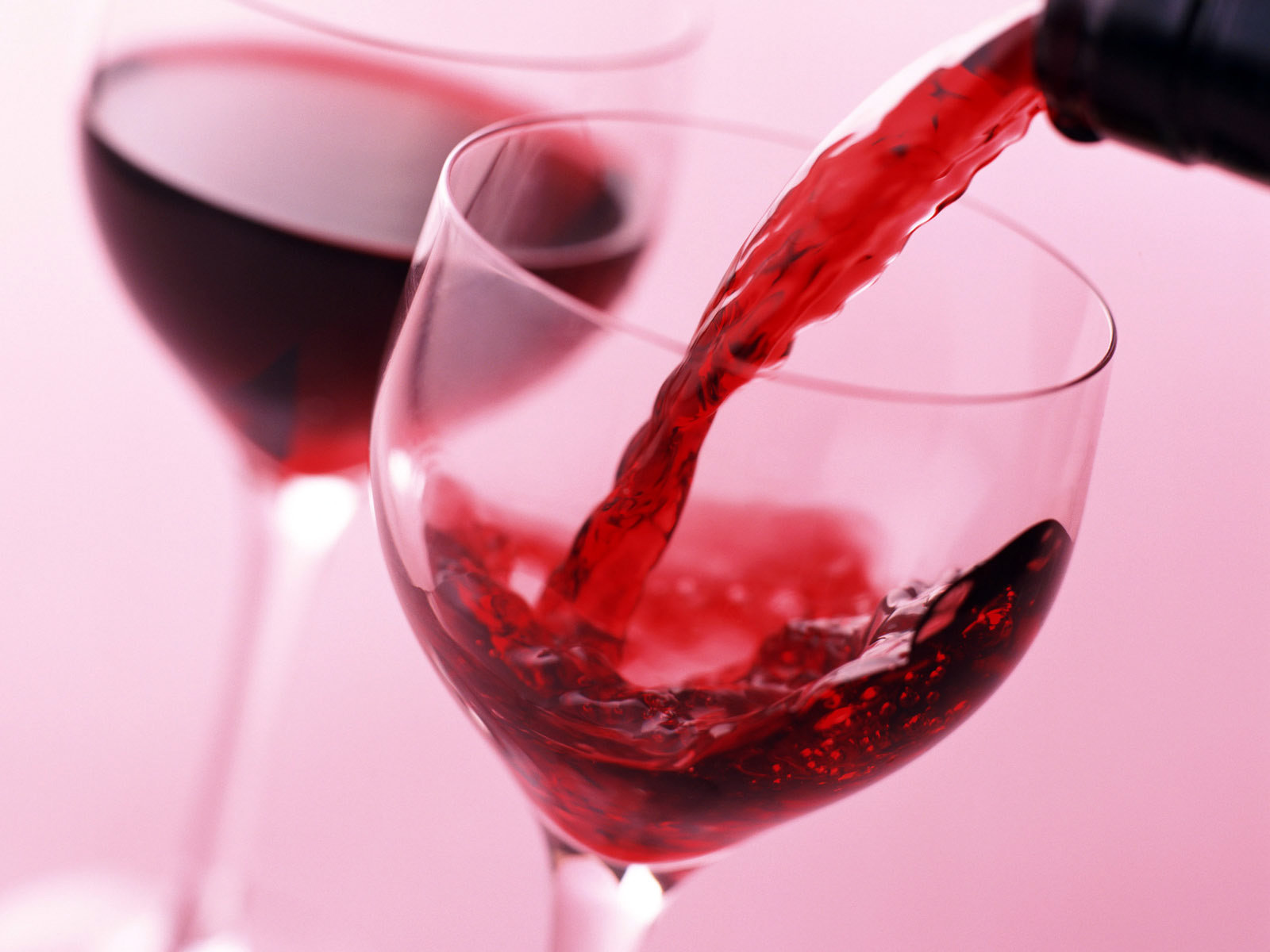 Red_Wine_Glasses.jpg