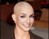 britney-spears-look-testa-rasata.jpg