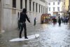 acqua-alta-venezia-surf-pagaia.JPG