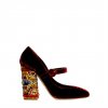 dolce---gabbana-1137082_0x440.jpg