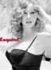 christina-hendricks-breasts-0909-lg04-.jpg