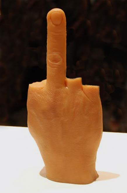 cattelan_dito.jpg