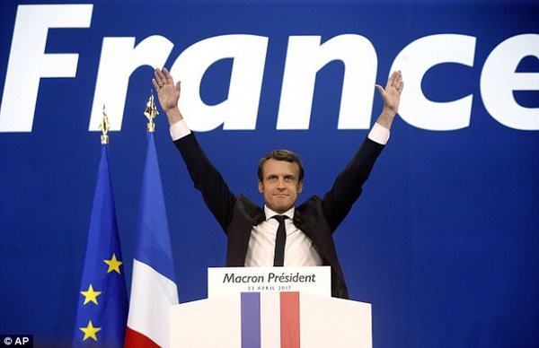 macron_2.width-600.format-jpeg.jpg