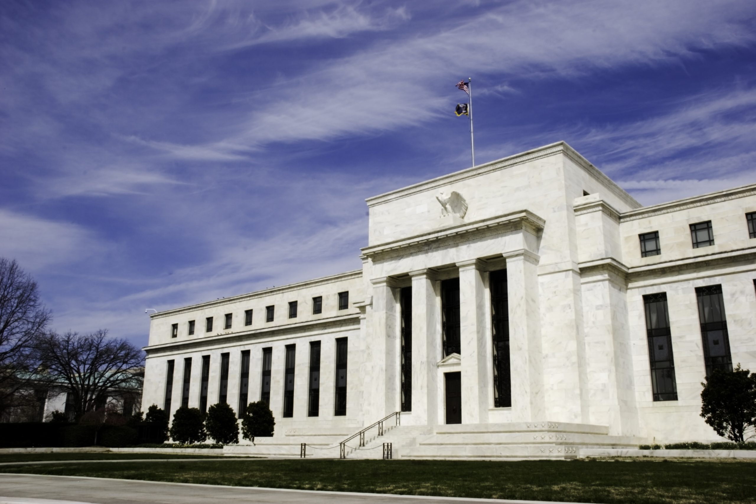 www.financialounge.com
