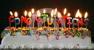 torta-con-le-candele-di-congratulazioni-thumb8300988.jpg