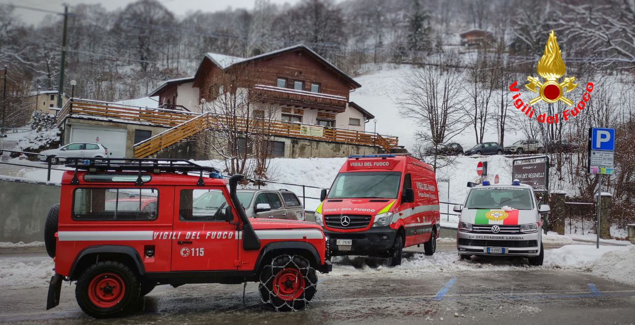 Vigili del Fuoco resinelli mezzi