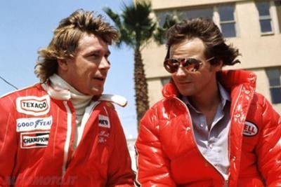 james-hunt-barry-sheene15.jpg