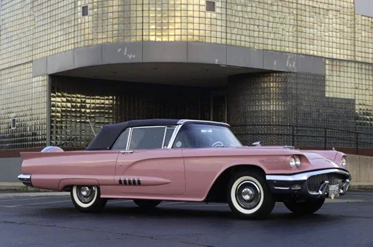 Ford-Thunderbird-rosa.jpeg