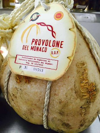 provolone-del-monaco.jpg