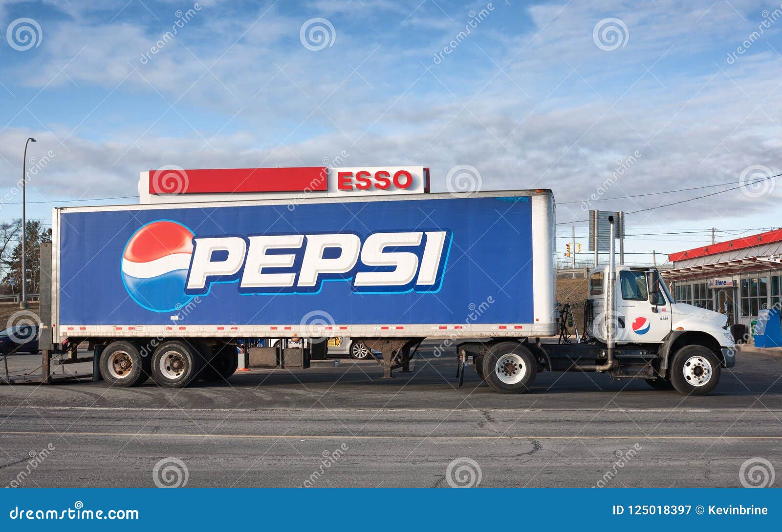 camion-di-pepsi-125018397.jpg