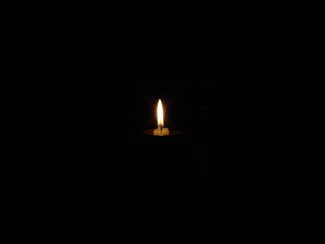 20040720-candela-buio.jpg