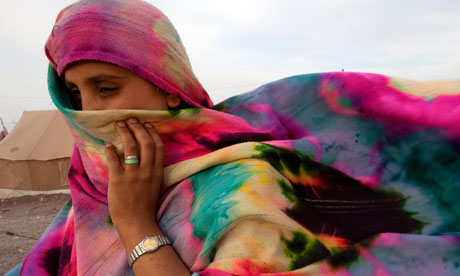 a-pakistani-displaced-wom-005.jpg