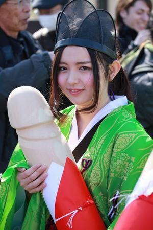 Honen-Matsuri-Komaki-2.jpg