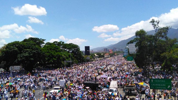 DASKDmDWsAA_a5m.jpg:small