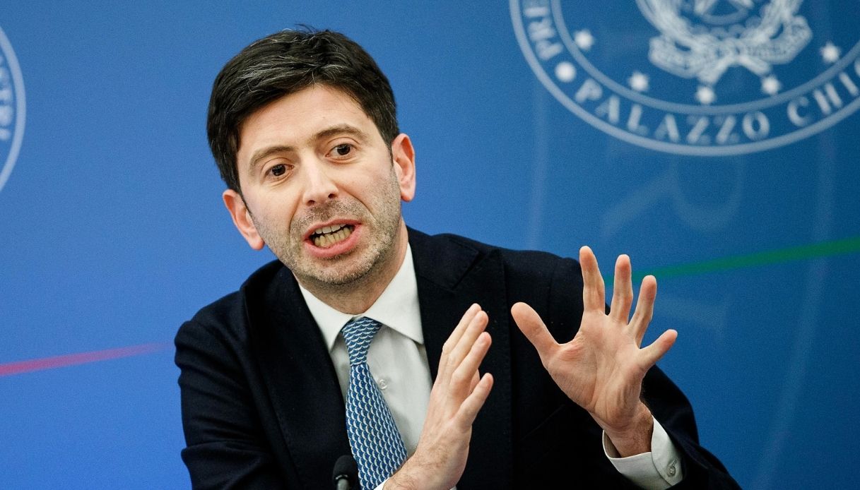 Quali regioni in zona gialla? Quali regioni in zona arancione? Speranza firma la nuova ordinanza. Cosa cambia