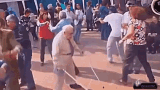 tenor.gif