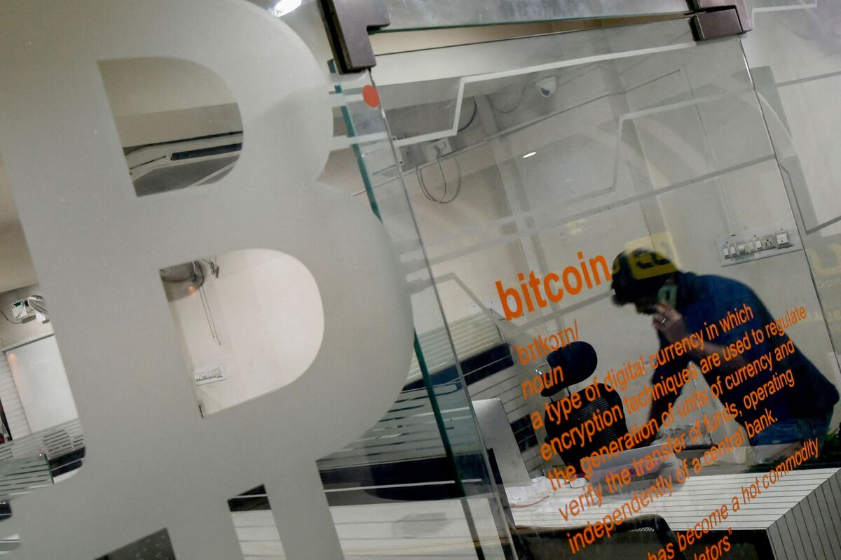 www.bloomberg.com
