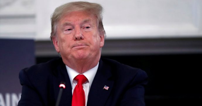 Donald Trump ricoverato, ecco perché il presidente viene “curato” con anticorpi monoclonali, zinco, vitamina D e remdesivir Donald Trump ricoverato, ecco perché il presidente viene “curato” con anticorpi monoclonali, zinco, vitamina D e remdesivir